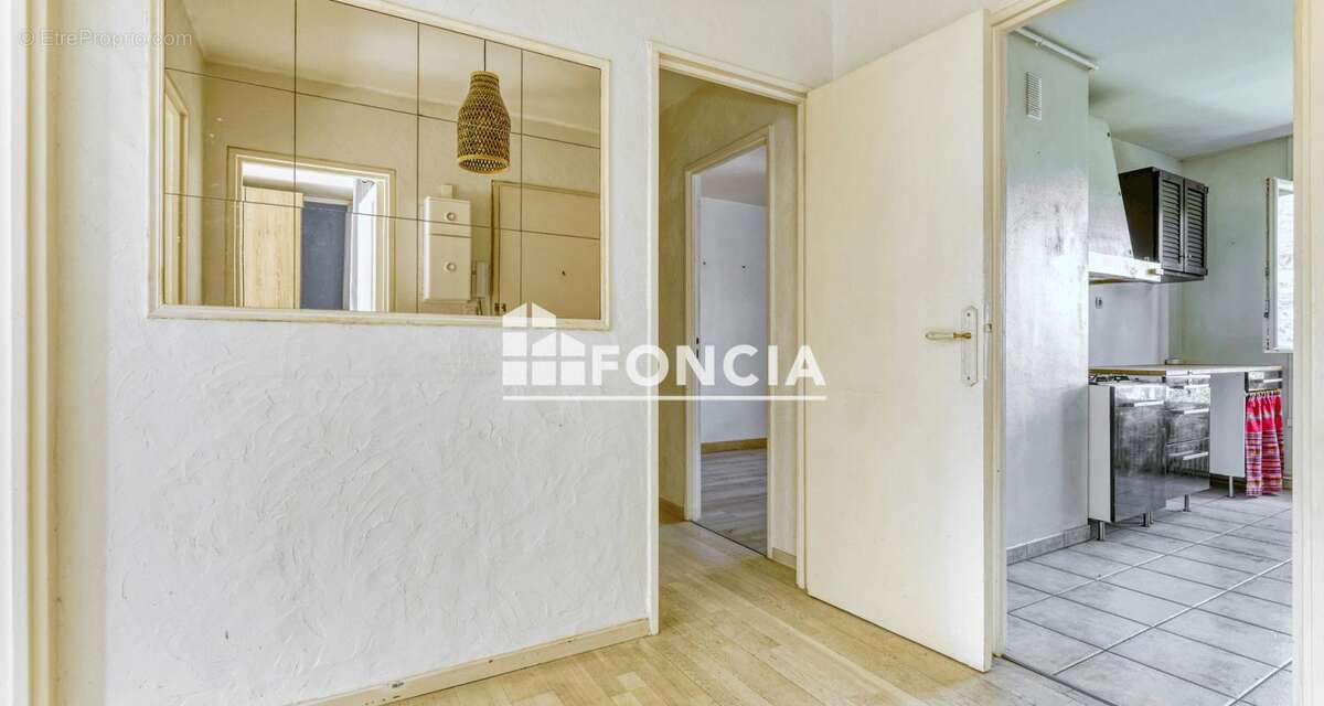 Appartement à BOURG-LA-REINE