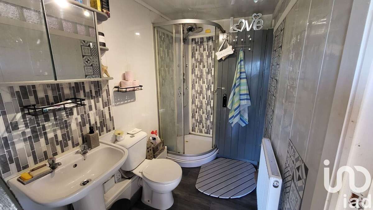 Maison 64 m² à Clugnat  - photo 7