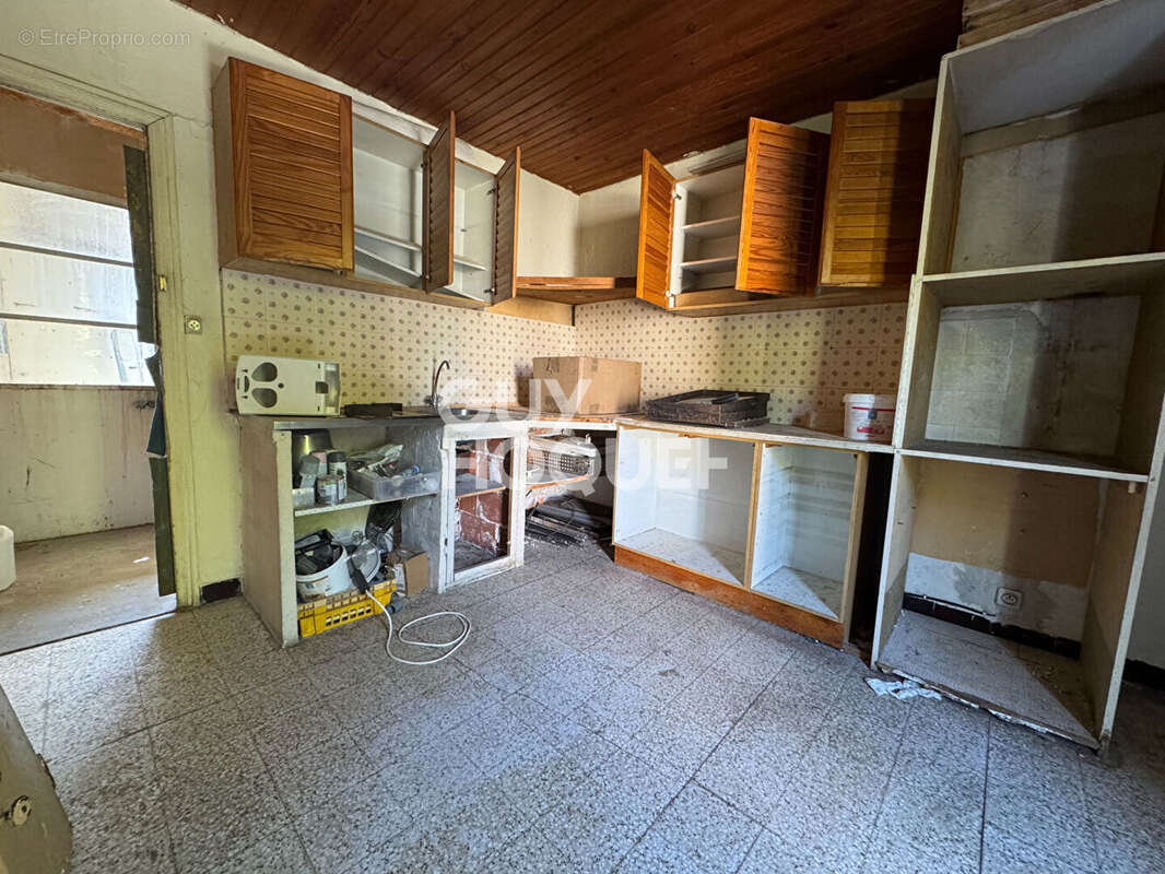 VENTE d'un immeuble  T7 (250 m²) à CAVAILLON - photo 9