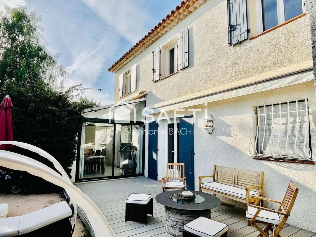 Photo 2 - Maison à CEYRESTE