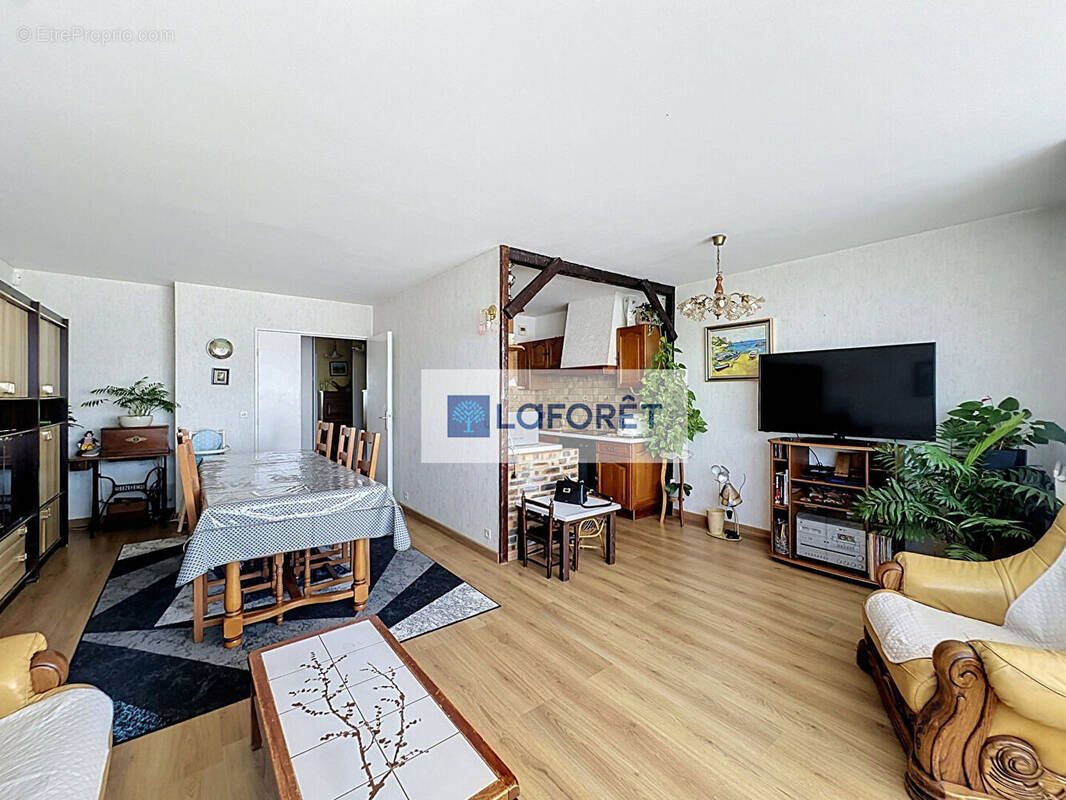 Appartement 4 pièces 85 m² · à Sartrouville · 84,7 m² · 219 000 €