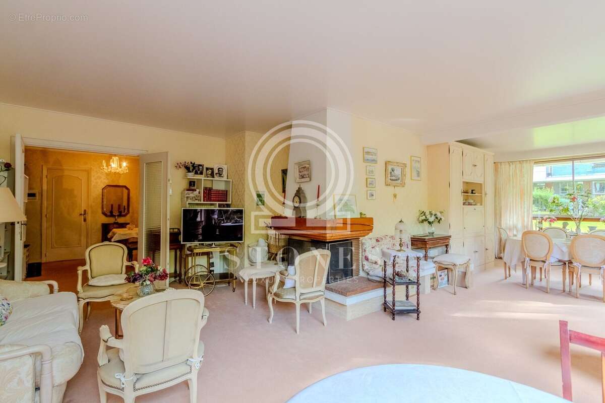 Appartement à LOUVECIENNES