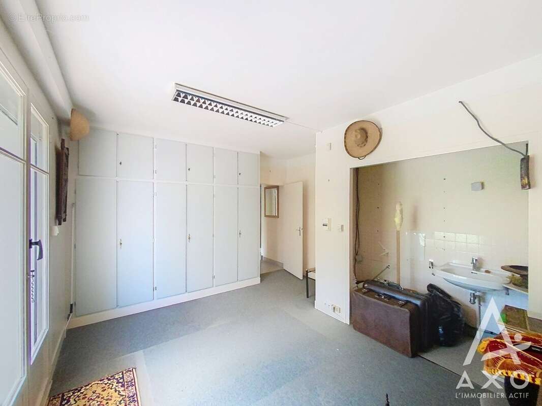 Gien Belle Demeure 6 chambres sur 3 niveaux - photo 19