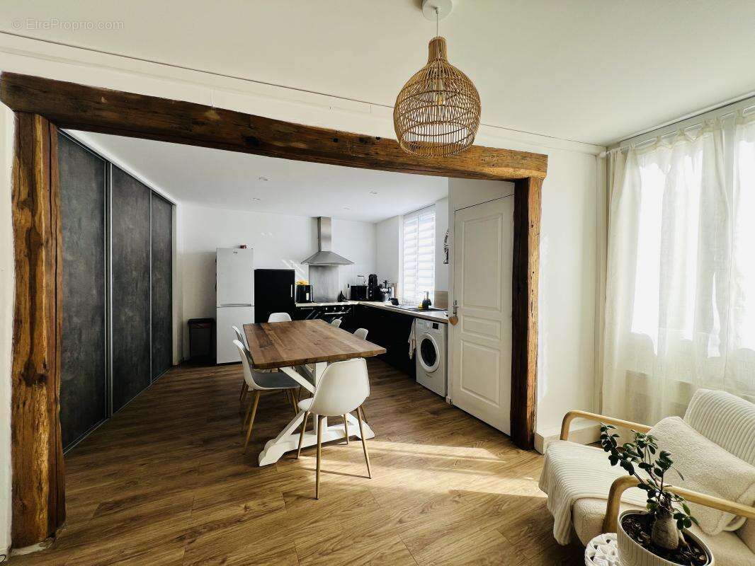 Appartement à SAINT-JUNIEN