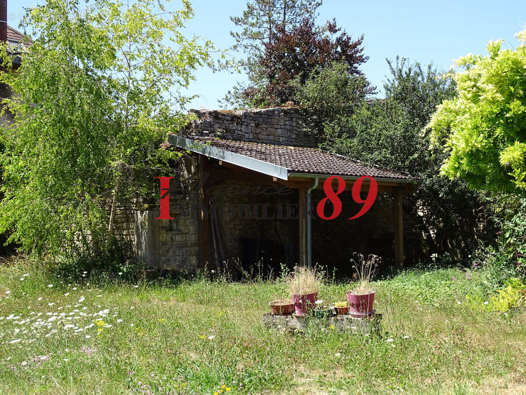 Idéalement située entre MONTBARD et CHATILLON S/SEINE, charmante maison de village à rafraîchir - photo 5