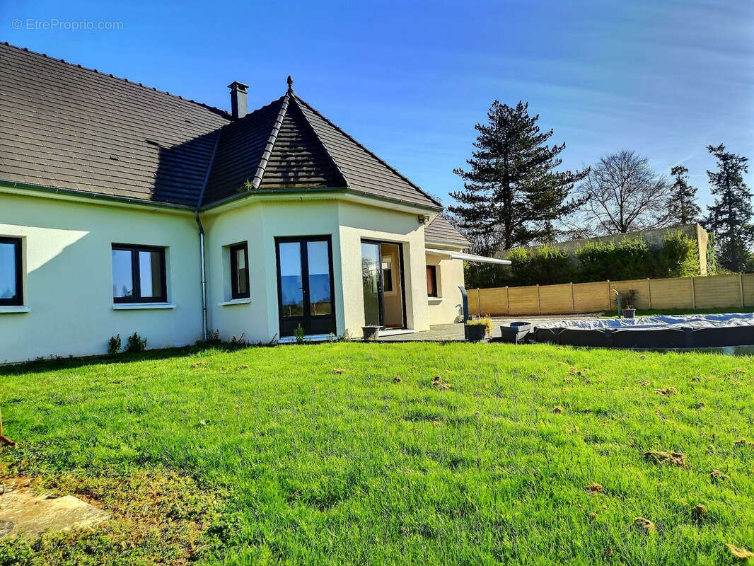 Maison à COURTEILLES