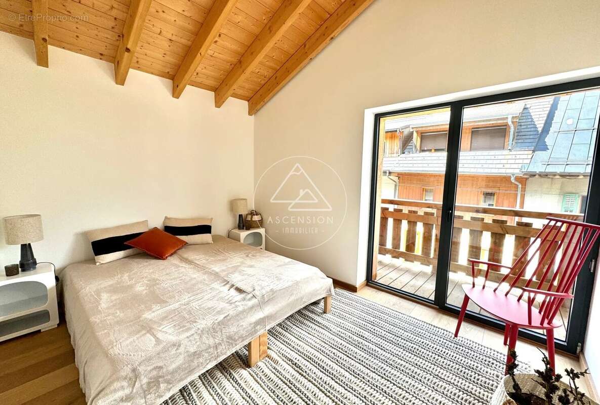 Chalet neuf - Centre village Le Biot - 3 Chambres - photo 3