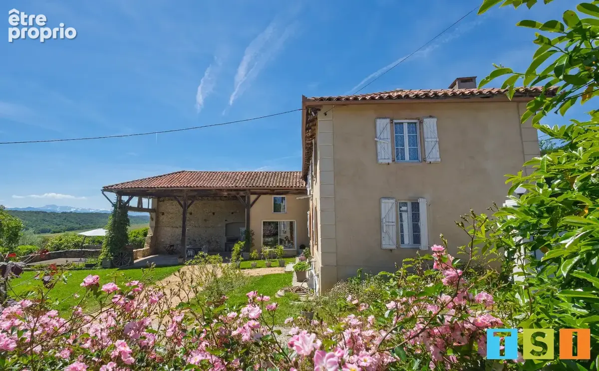 Photo Maison à Lodes au prix de 359 000€