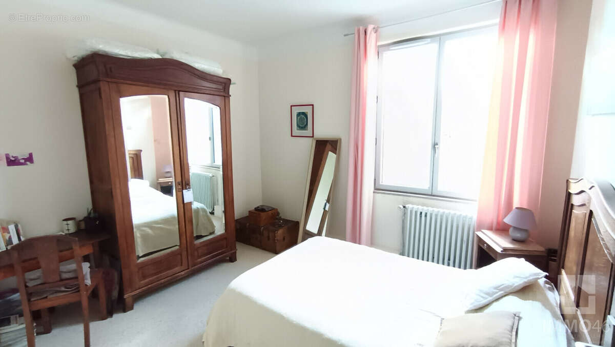 Maison 251 m² à Saint-Paul-De-Loubressac  - photo 5