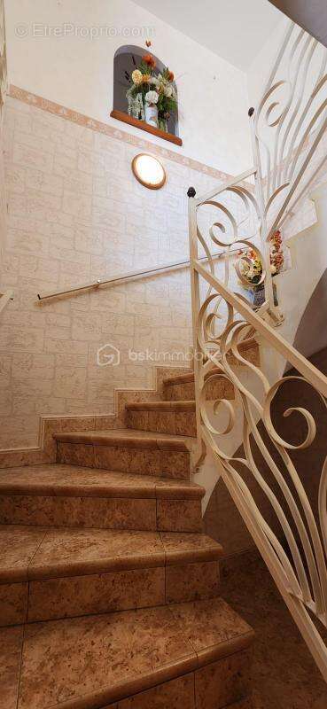 Maison 5 pieces 149 m2, sous-sol de 125 m2 sur terrain de 1300 m2 - photo 18
