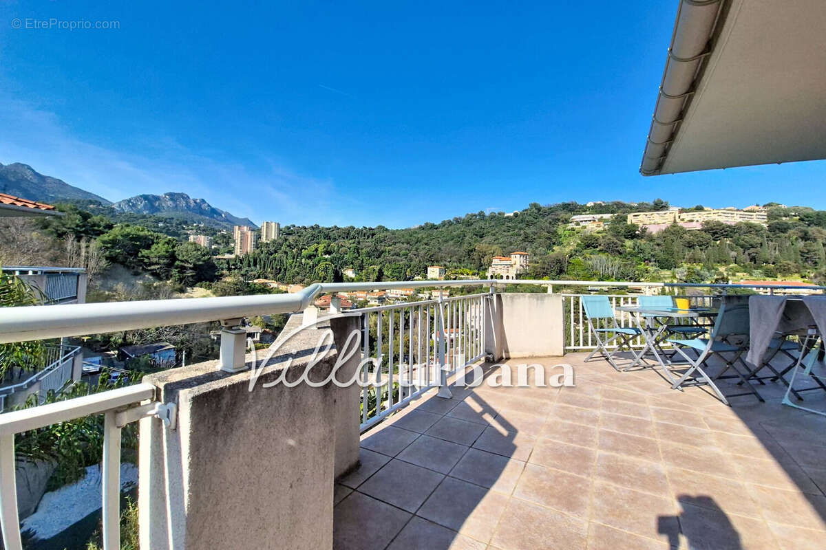 Appartement à ROQUEBRUNE-CAP-MARTIN