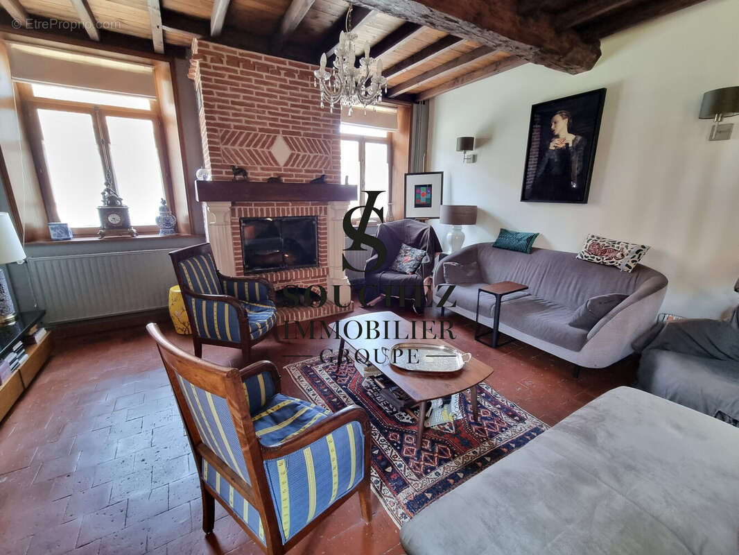 Maison 230 m² à Acq  - photo 7