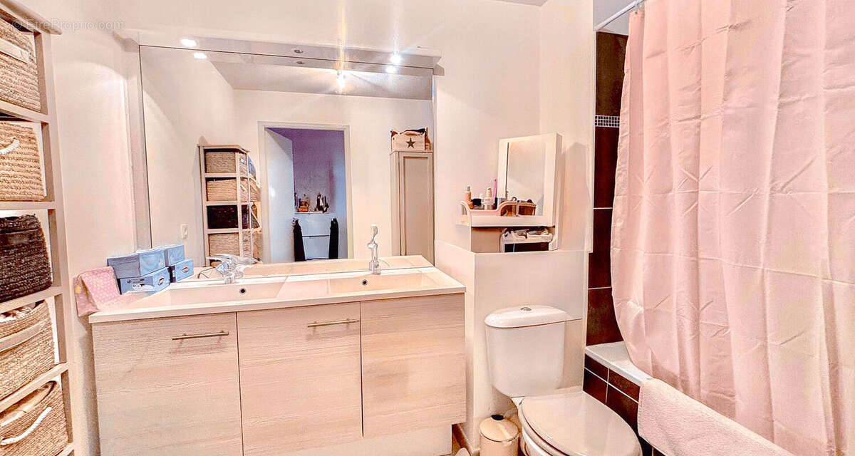 Appartement à FREJUS