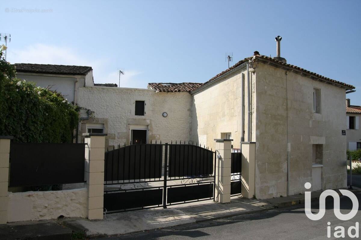 Photo 1 - Maison à MORTAGNE-SUR-GIRONDE