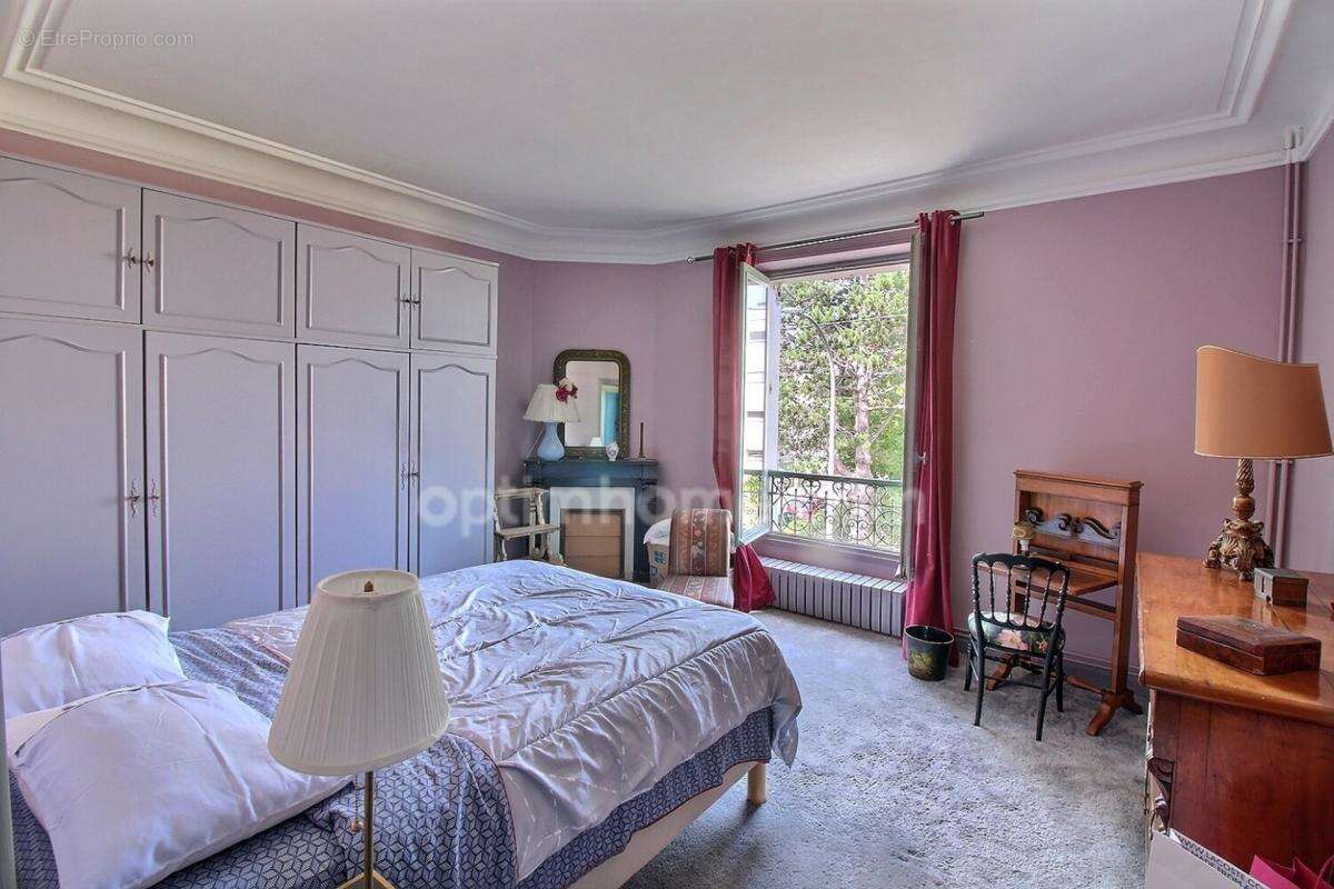 Maison 7 pièces avec jardin et dépendances à vendre à MAISONS LAFFITTE (78) - photo 8