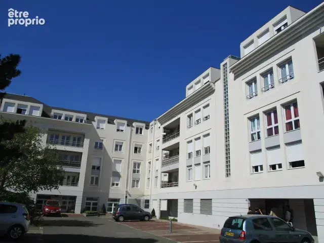 Appartement 3 pièces - Place Ney - photo 4