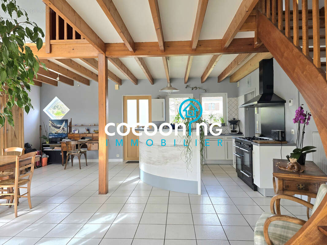 Maison en hyper centre de VALLET - photo 2