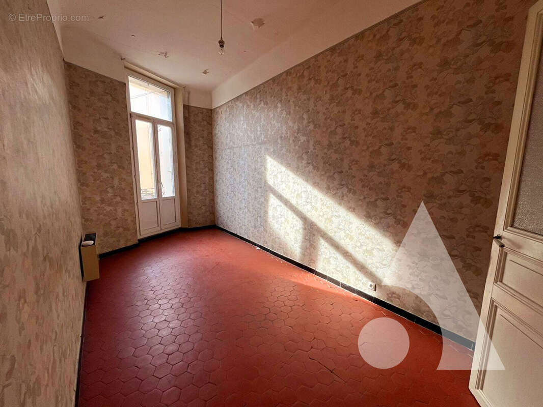 Appartement à SALERNES