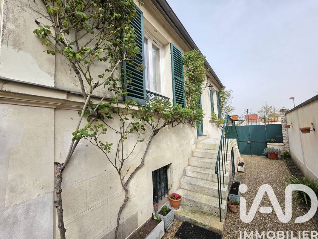 Photo 1 - Maison à FRENEUSE