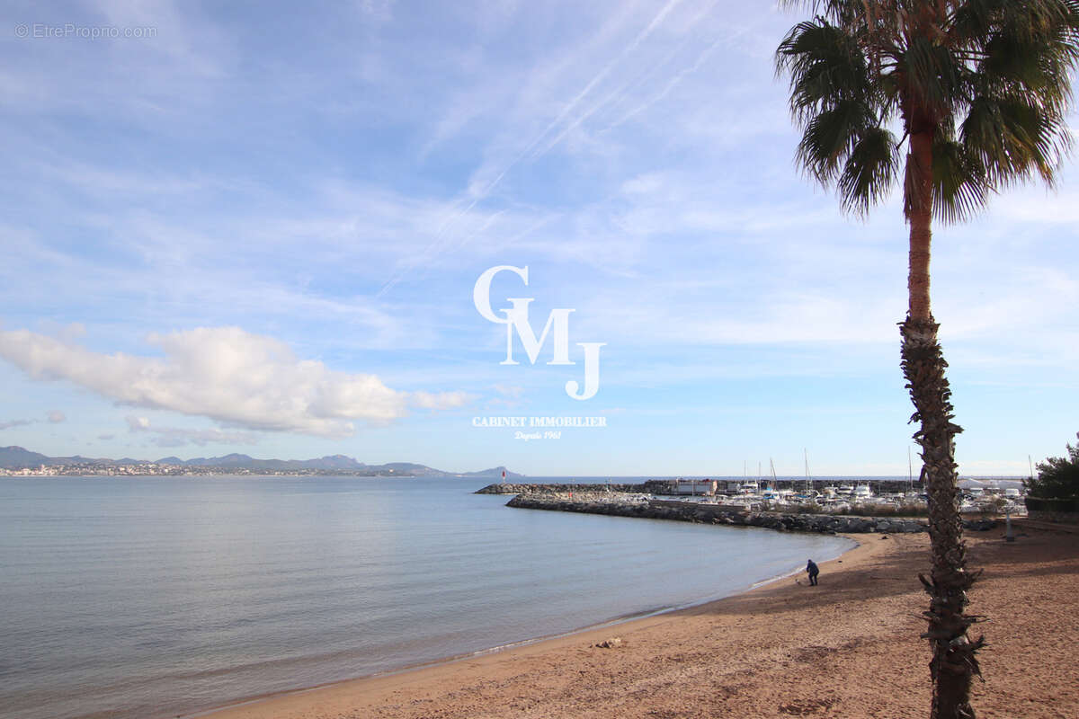 Appartement à FREJUS