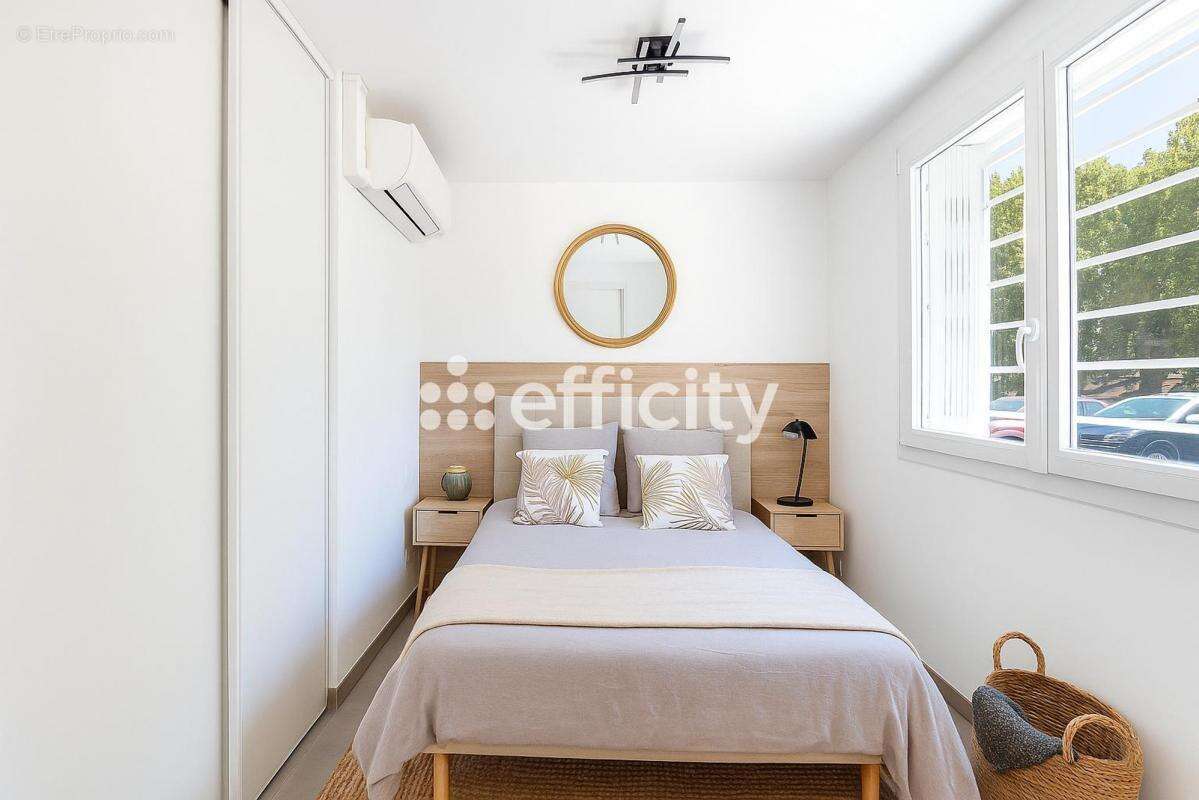 Appartement à SIX-FOURS-LES-PLAGES