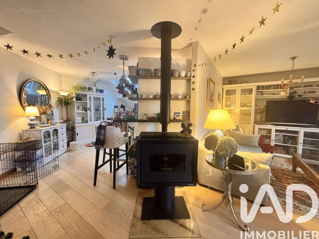 Photo 3 - Appartement à RUEIL-MALMAISON