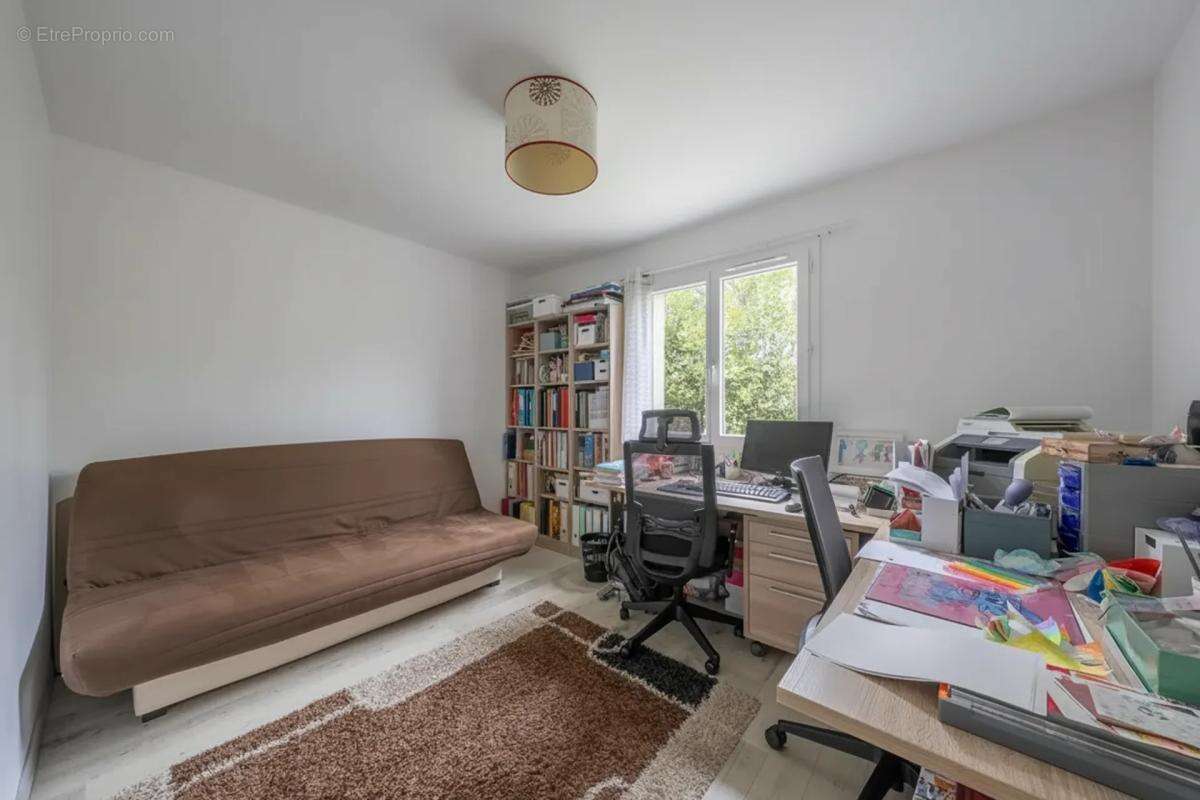 Maison à AMBARES-ET-LAGRAVE