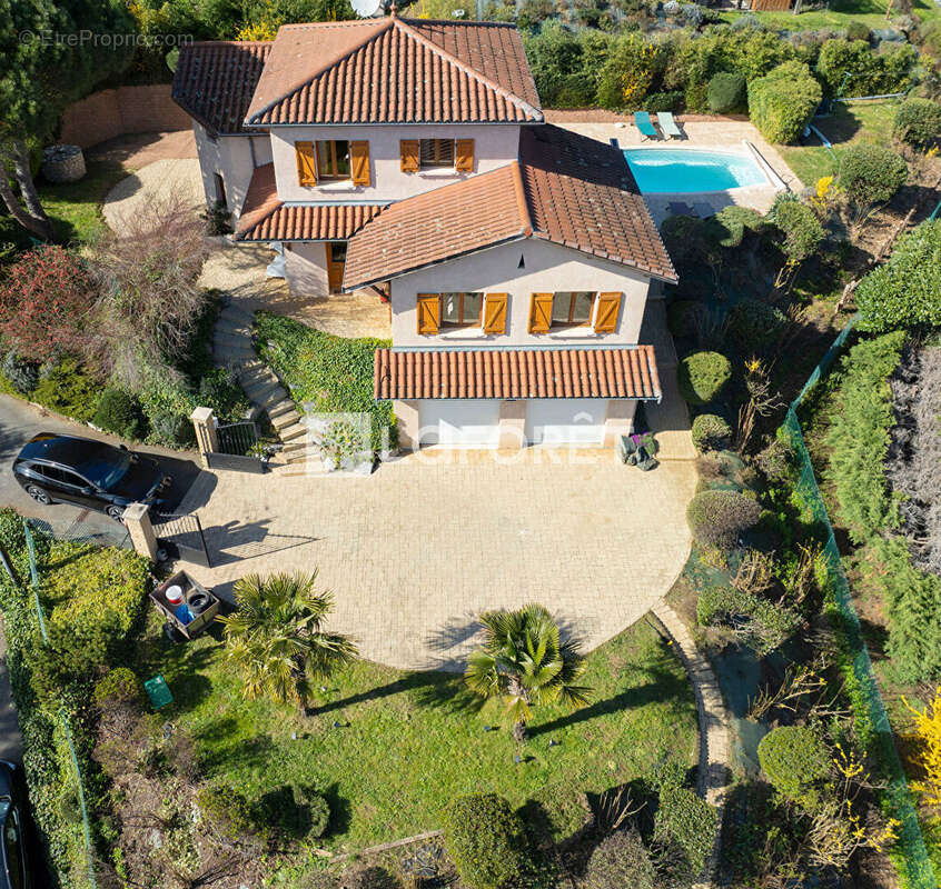 Maison à BRUSSIEU