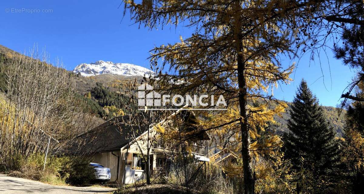 Maison à LE MONETIER-LES-BAINS