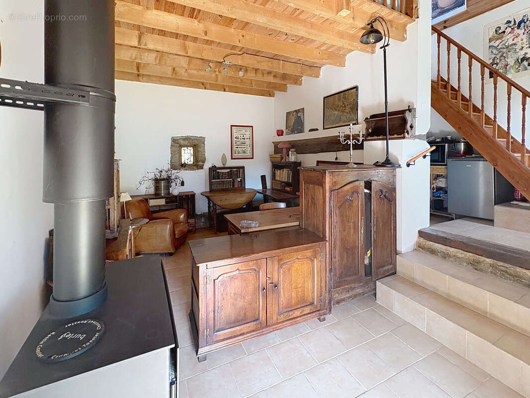 Maison à JUVIGNY-LE-TERTRE