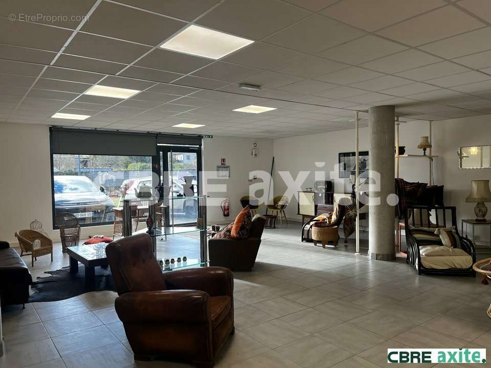 150 m² à Bourgoin-Jallieu  - photo 3