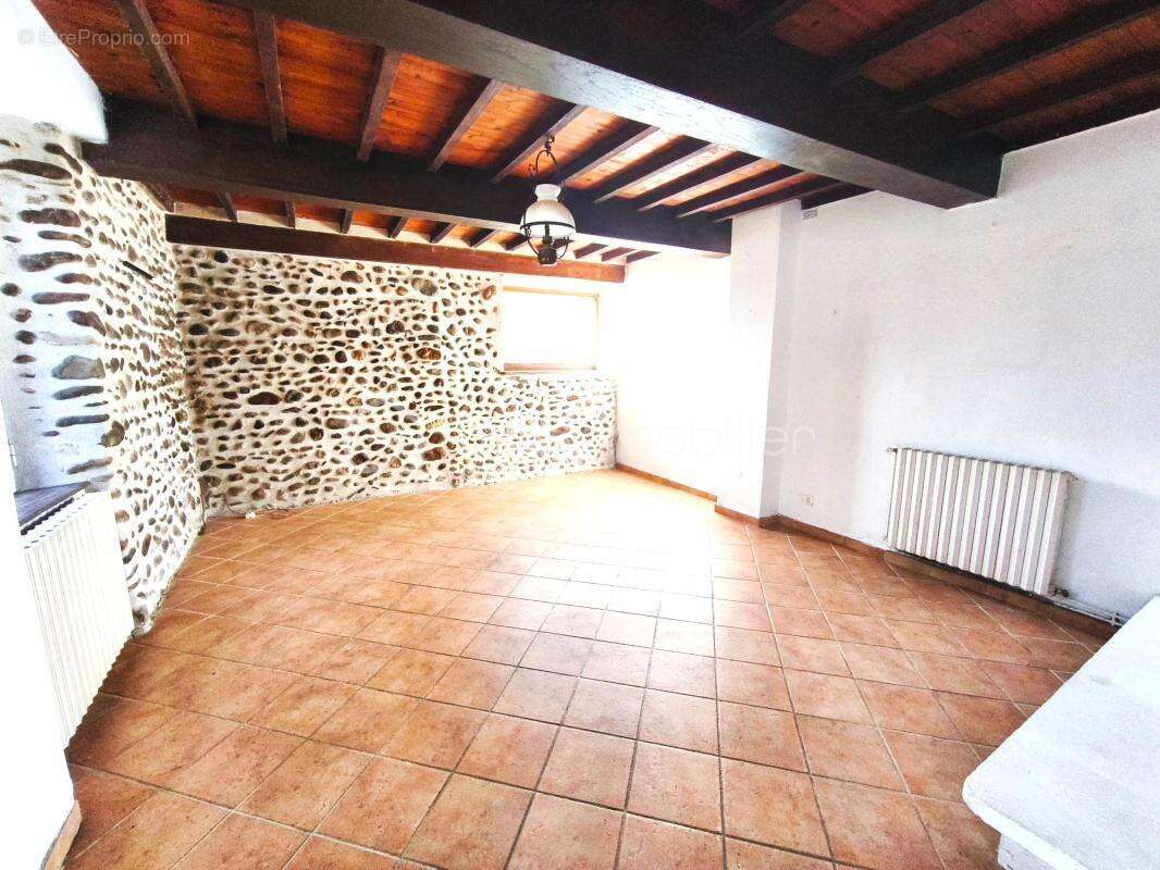Maison à BAZORDAN