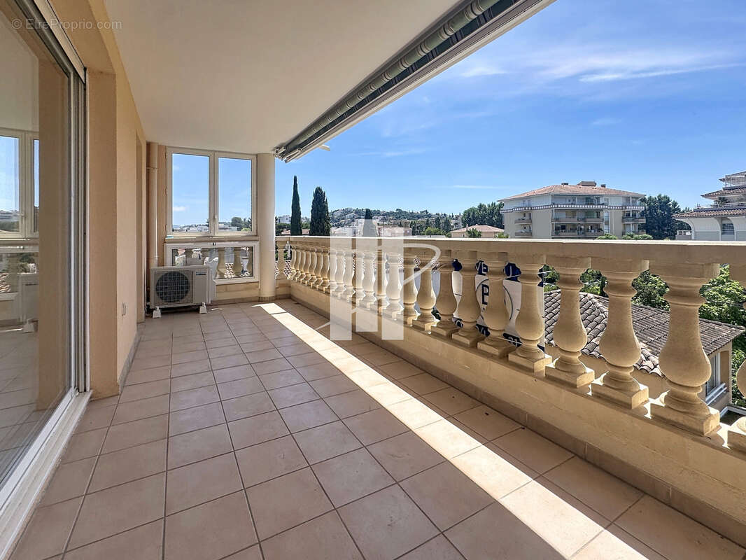 Appartement à SAINT-RAPHAEL