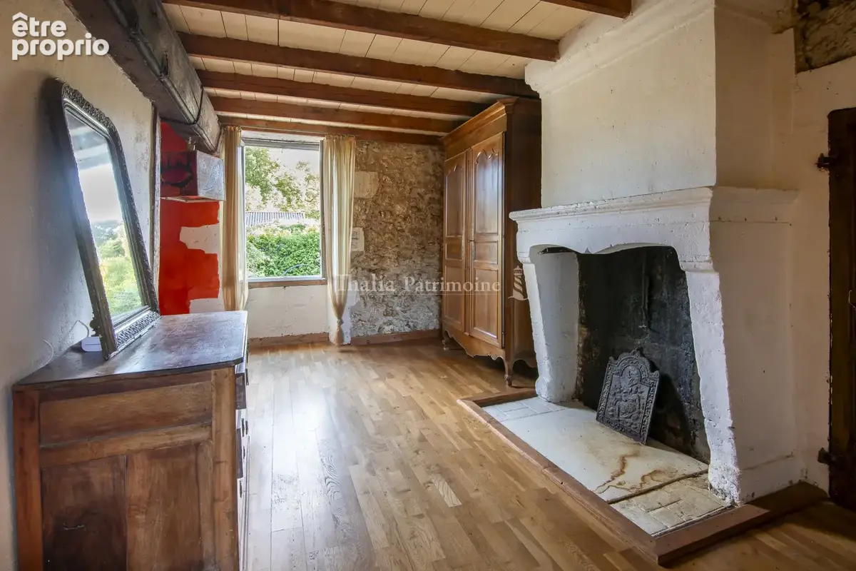 MAGNIFIQUE PROPRIETE A RENOVER   380 m2 environ -10 chambres, 1 dortoir- terrain 2ha8, dépendances - MAREUIL e - photo 14