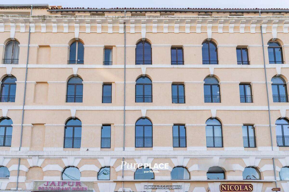 Appartement à MARSEILLE-1E