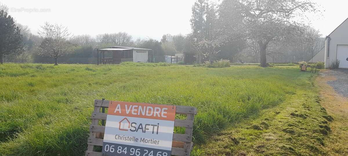 Terrain 752 m² à Monthenault  - photo 3