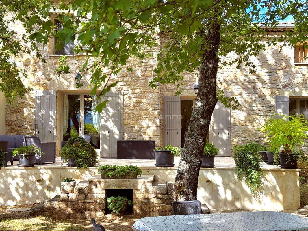 Villa de prestige en pierre - photo 18