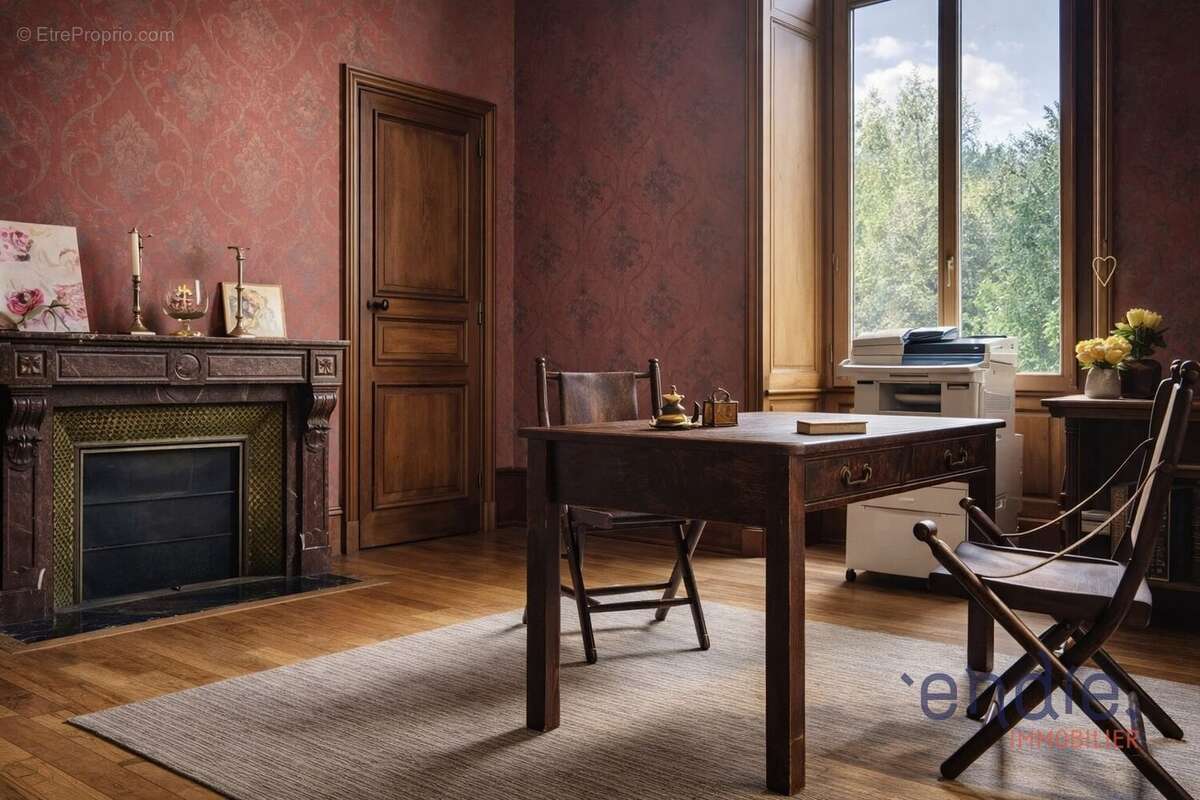 Maison à SAINT-JULIEN-MOLIN-MOLETTE