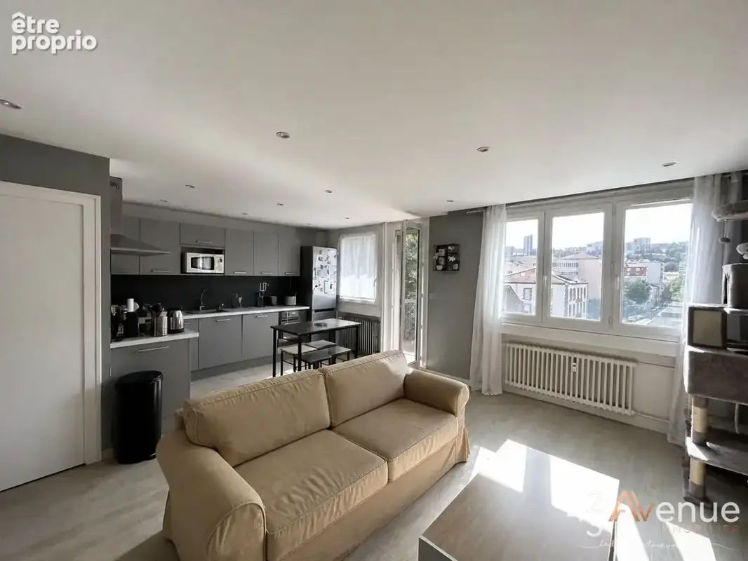 Appartement à SAINT-ETIENNE
