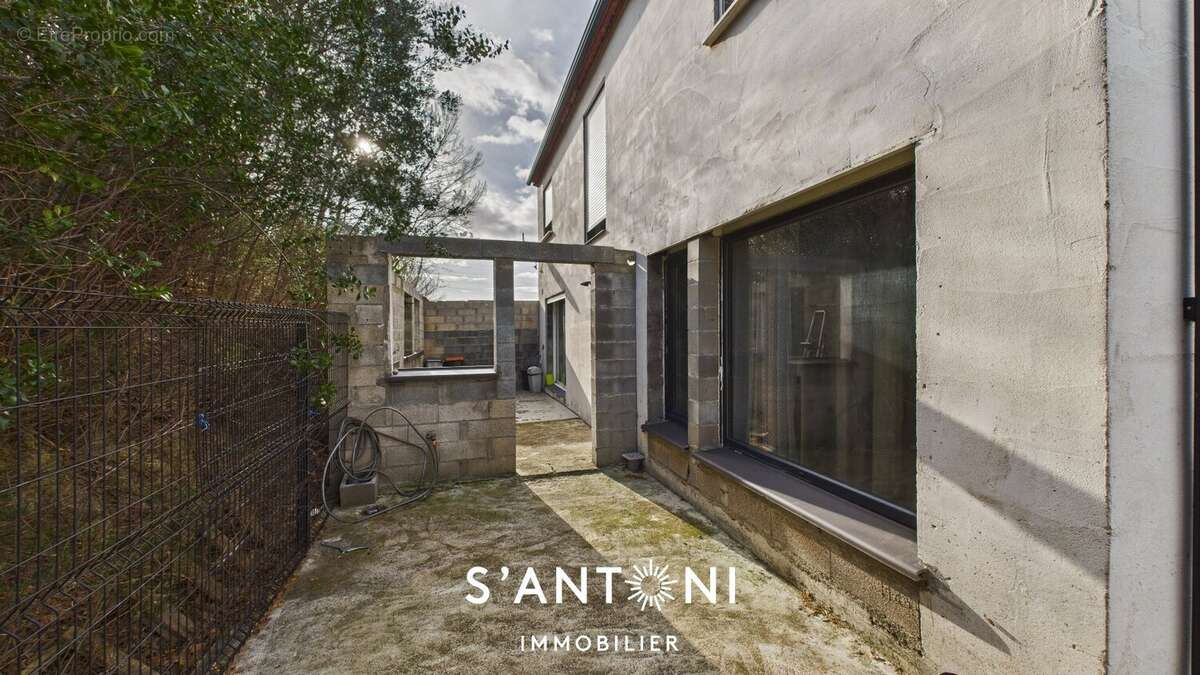 Maison à BEZIERS