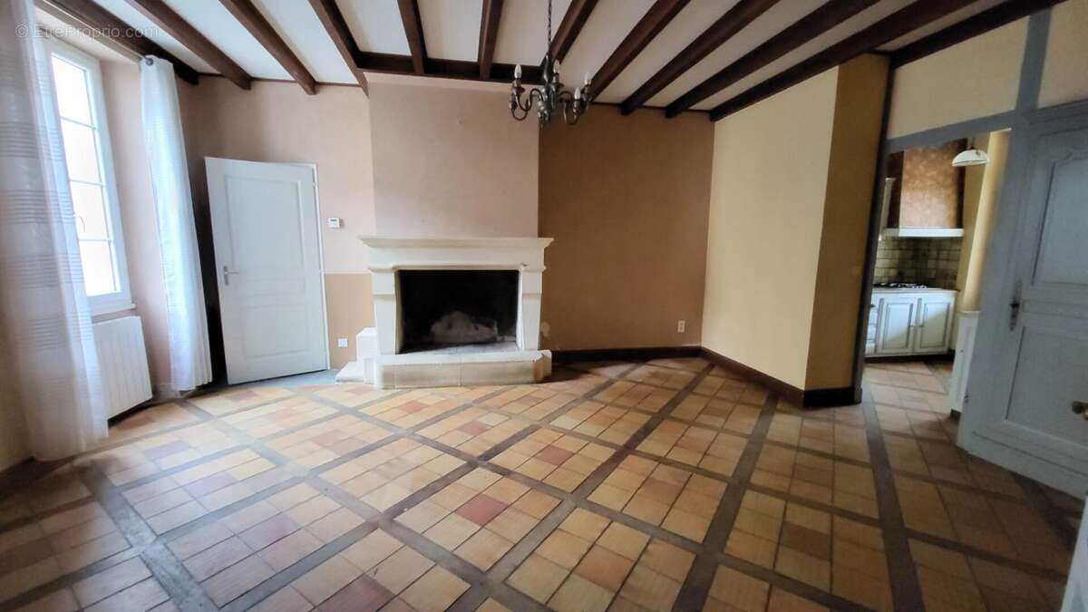 Maison à VILLEFRANCHE-DE-LONCHAT