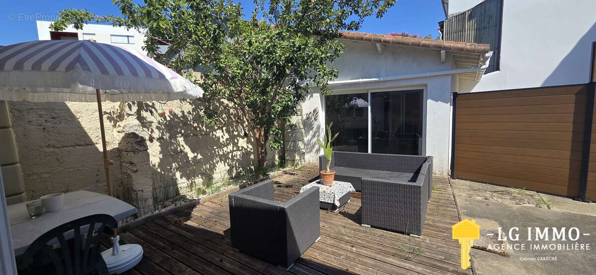 Appartement t1+, terrasse, dépendance, proche plages - photo 16