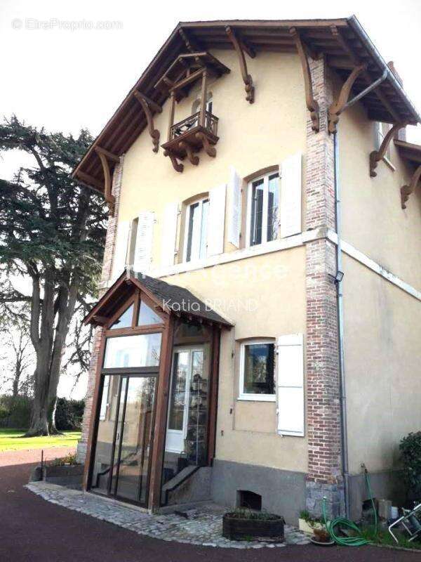 Maison avec 7 chambres - photo 5