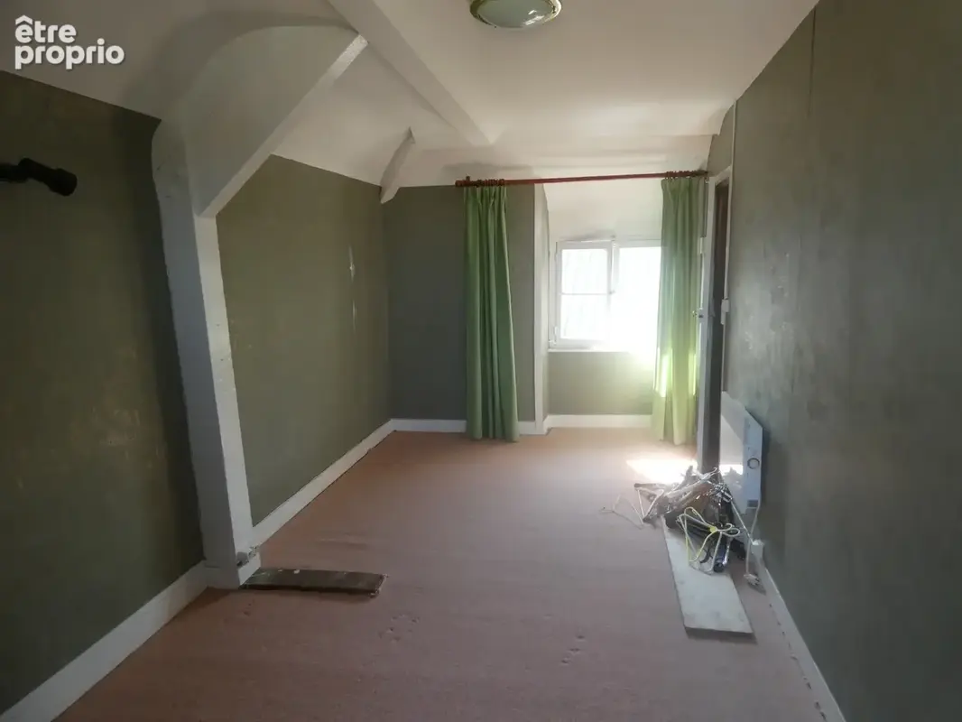 Maison à vendre 6 pièces proche de PONT D'OUILLY (14) de 120 m² habitables sur 1,5 Ha de terrain et dépendances - photo 9