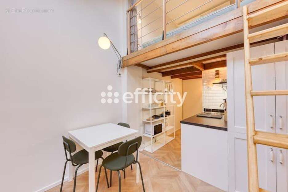 Appartement à PARIS-11E