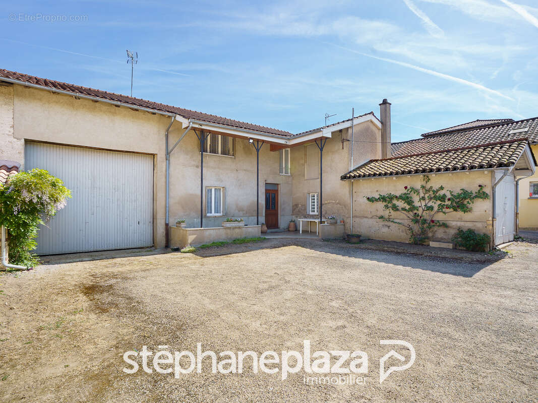 Maison à SAINT-BENIGNE