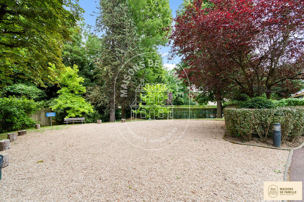 Appartement à BOUGIVAL