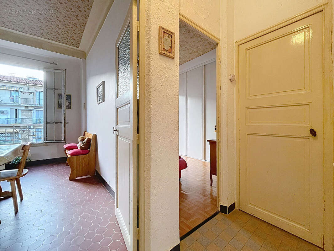 Appartement à MARSEILLE-4E
