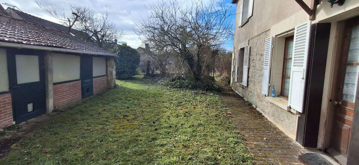 Maison à CREPY-EN-VALOIS