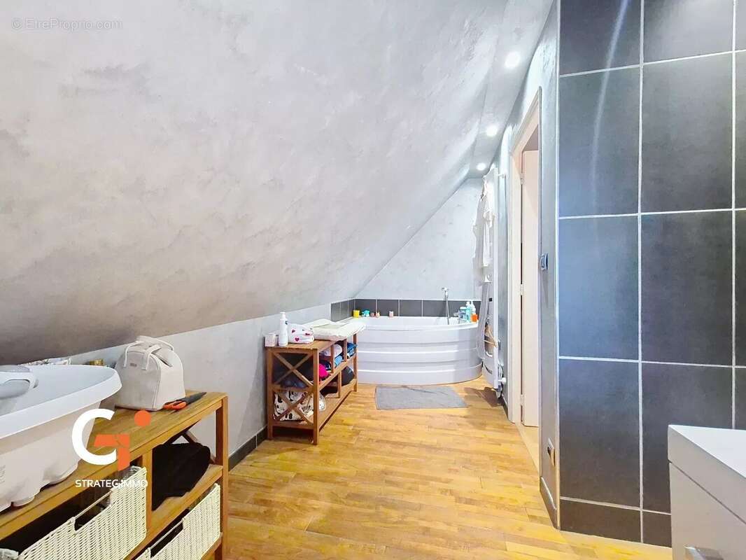 Maison à HONGUEMARE-GUENOUVILLE